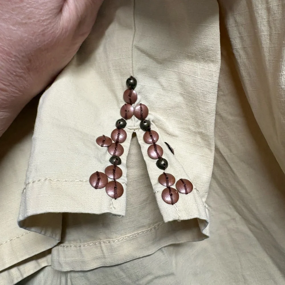 Ruby Rd. Cream Capris - Picture 4 of 4